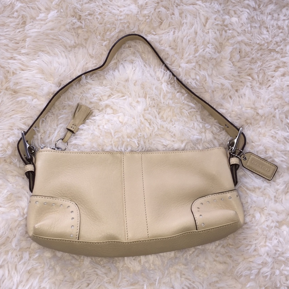 Like New!-Ivory leather Coach bag
